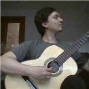 Profesor especializado en Guitarra Clásica y apoyo en Teclado y Piano